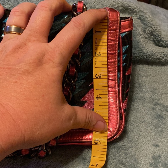 Betsey Johnson Betseyville Lightning Bolt shoulder bag purse - Picture 2 of 5